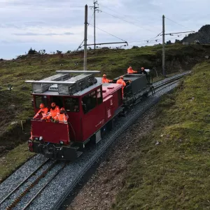 remplacement voie et ballast sur train touristique